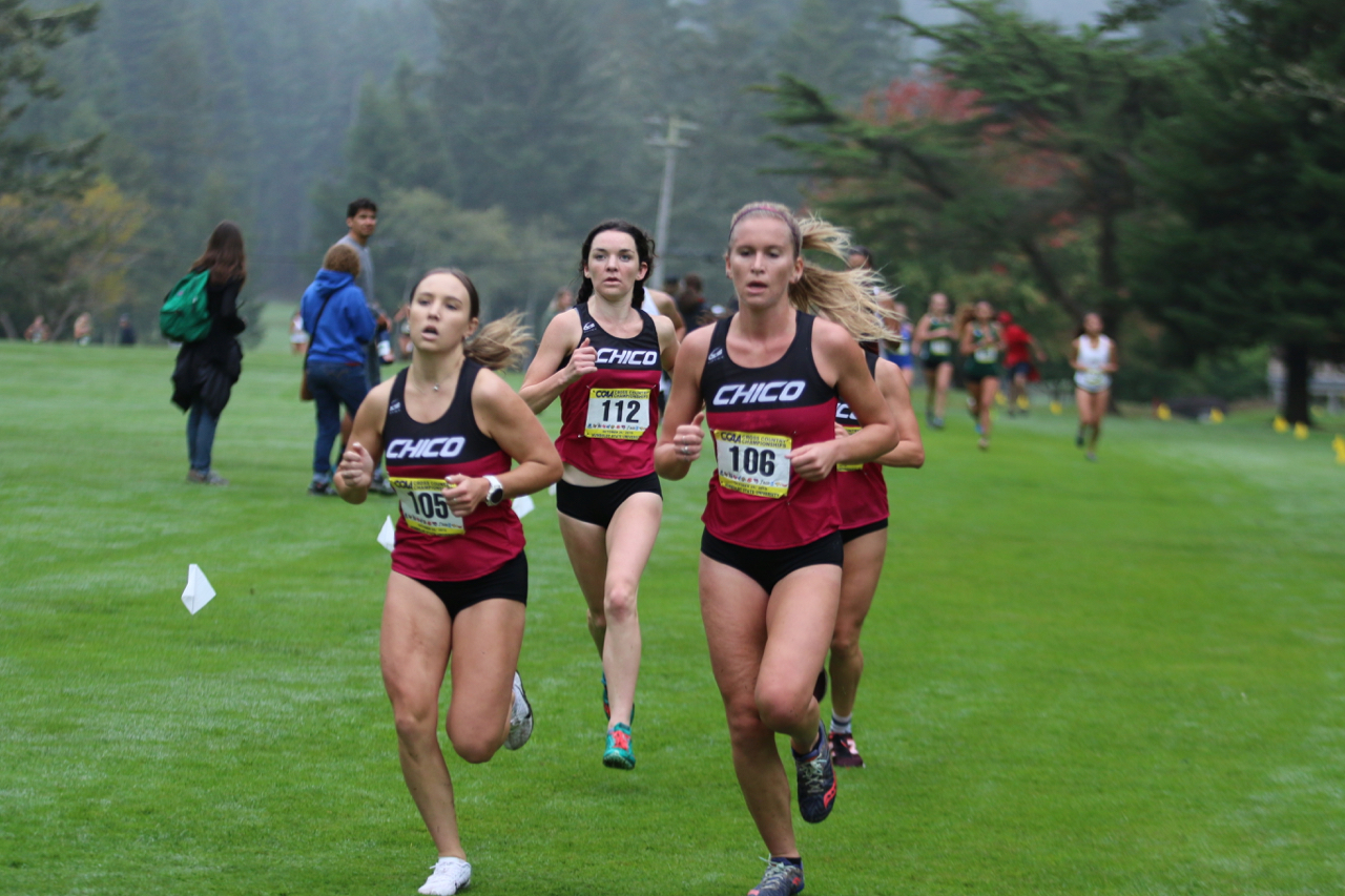 Chico's 5-8 runners ran as a pack in the later stages (L-R) Taylor Bailey, Carrie McDonough, Haley Boynton, (mostly hidden behind Boynton-Des Jones)