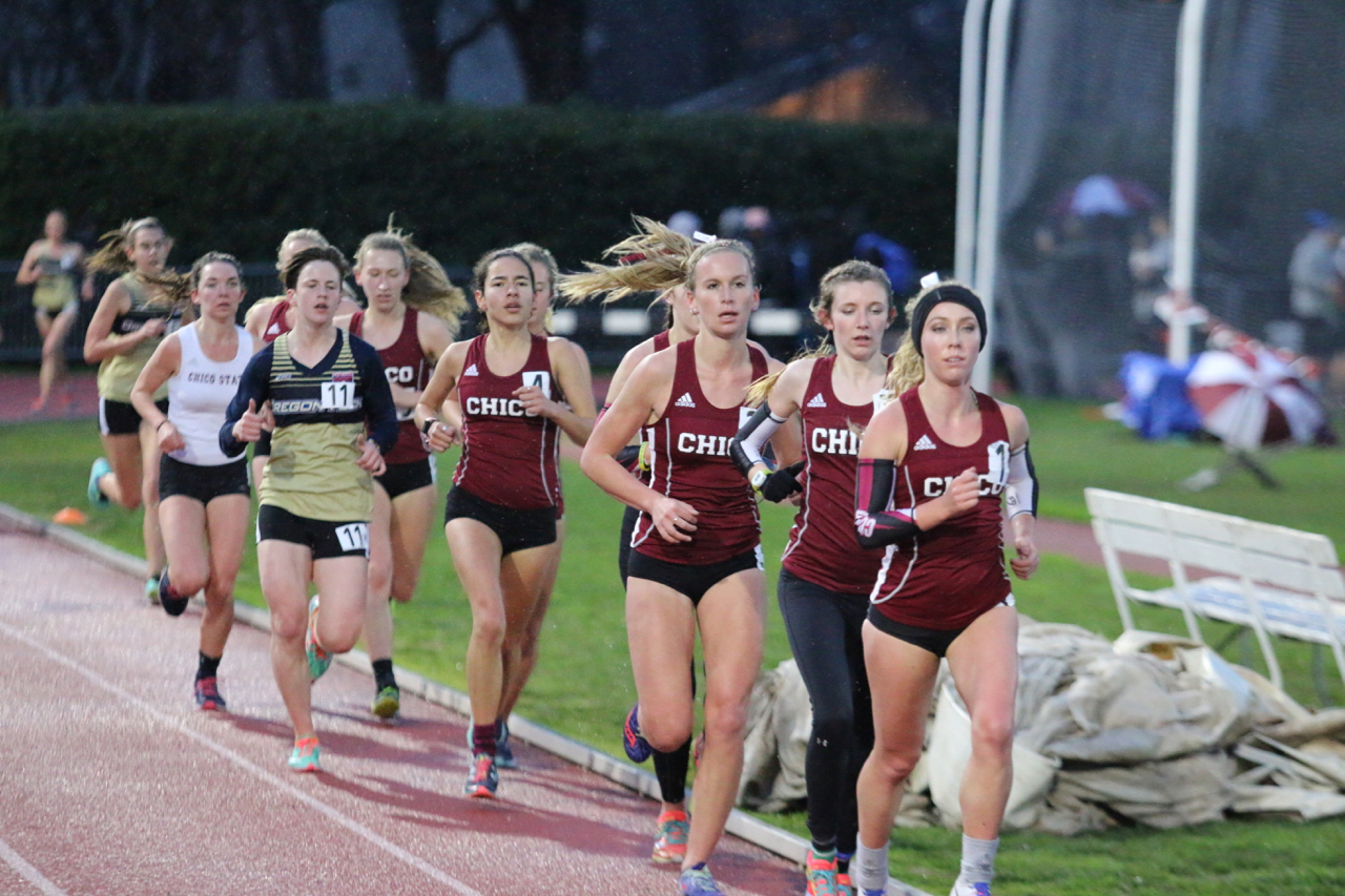 The Chico women running the 5k as a post-1500 workout, nevertheless Talia Swangler (4) PRs by 20 seconds!