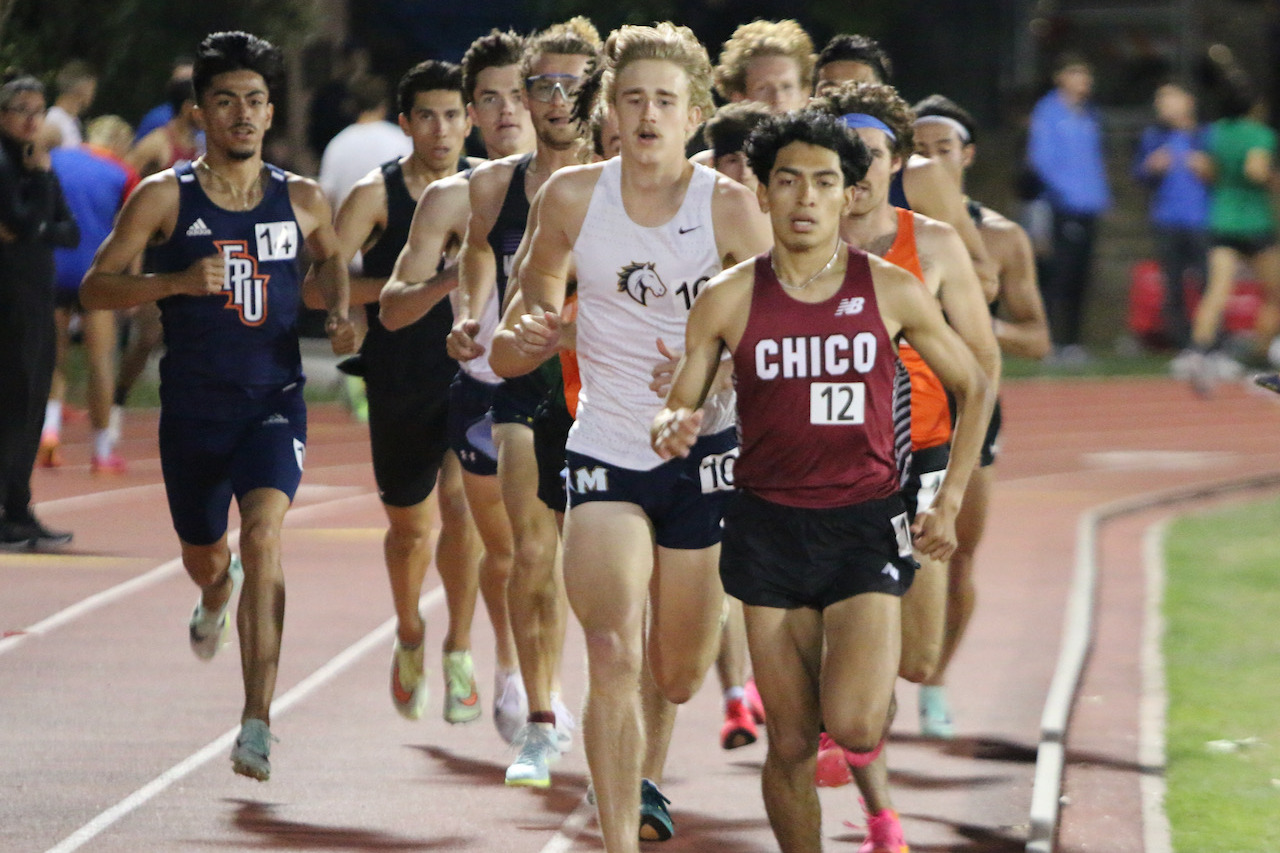 RS Frosh Jayden Olea missed PR's in both the 5k and 1500, but showed a fearless approach that left this coach excited for what's ahead. He split 9:24 for the initial 3200 of the 5k before hitting a wall in the final 1k (14:58 final time), and would double back with a 3:59 1500 near-PB, while leading his heat for 1200m.