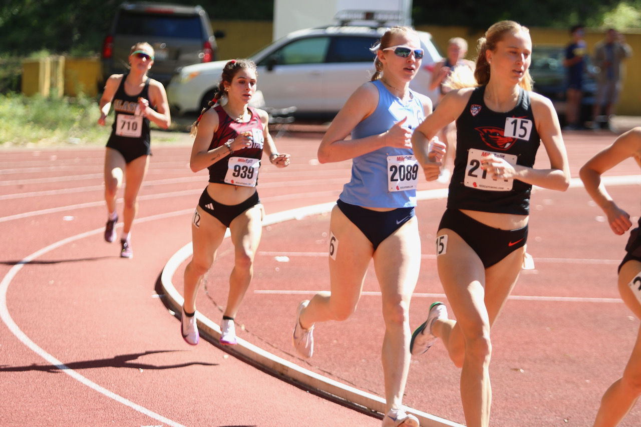 Sienna Bianchi raced to a 4:28 1500 PR, making her the 6th fastest metric miler in school history.