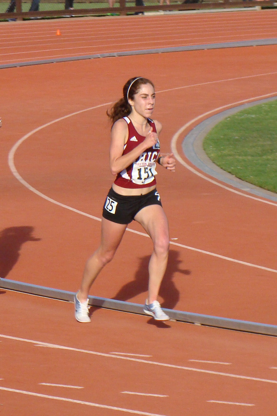 Chico State's Alia Gray closing out her 5K effort at Stanford's Payton Jordan Invitational on a pleasantly warm late afternoon