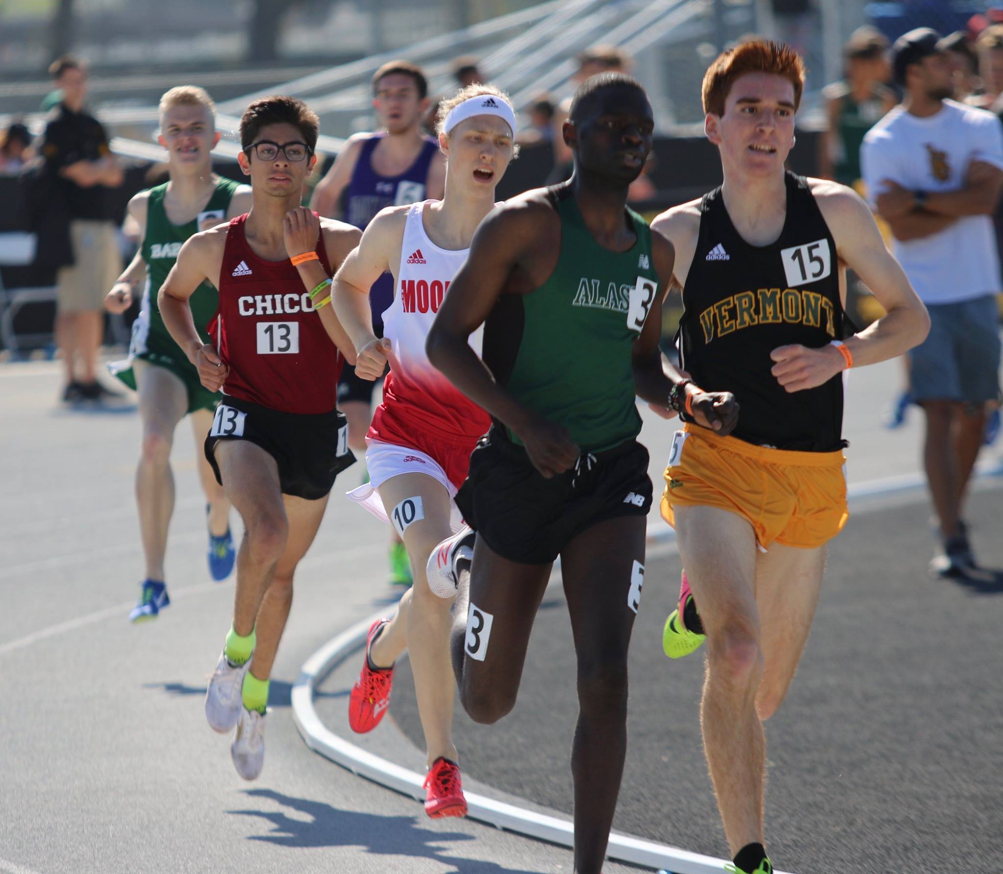 Junior Jason Intravaia enjoyed a 14:30/3:56 5k/15 double over the weekend at the Bryan Clay and Beach invites. The first was a big PR and puts him on the NCAA list.