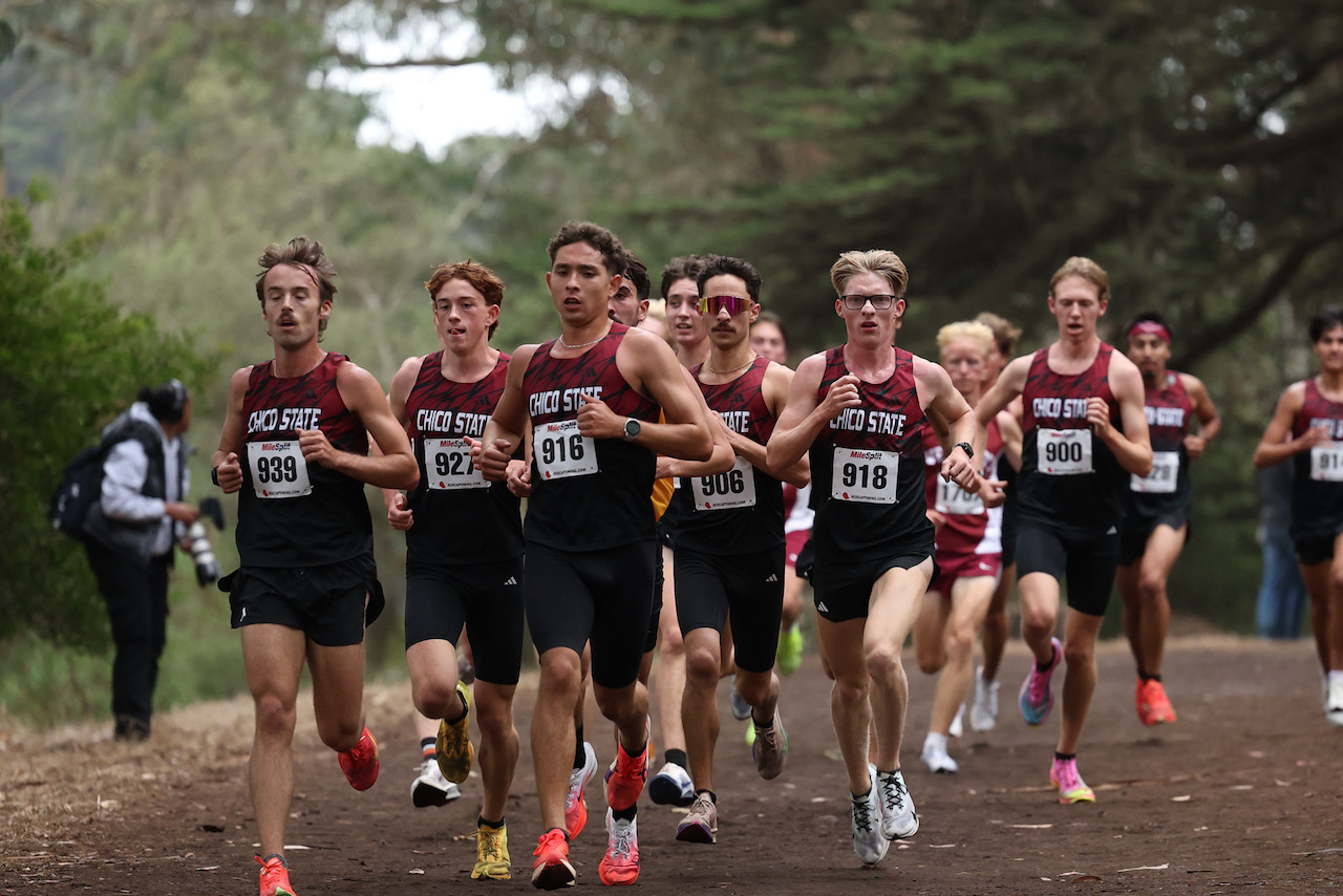 The men's lead pack at the SF Invite had a LOT of Wildcat representation throughout.