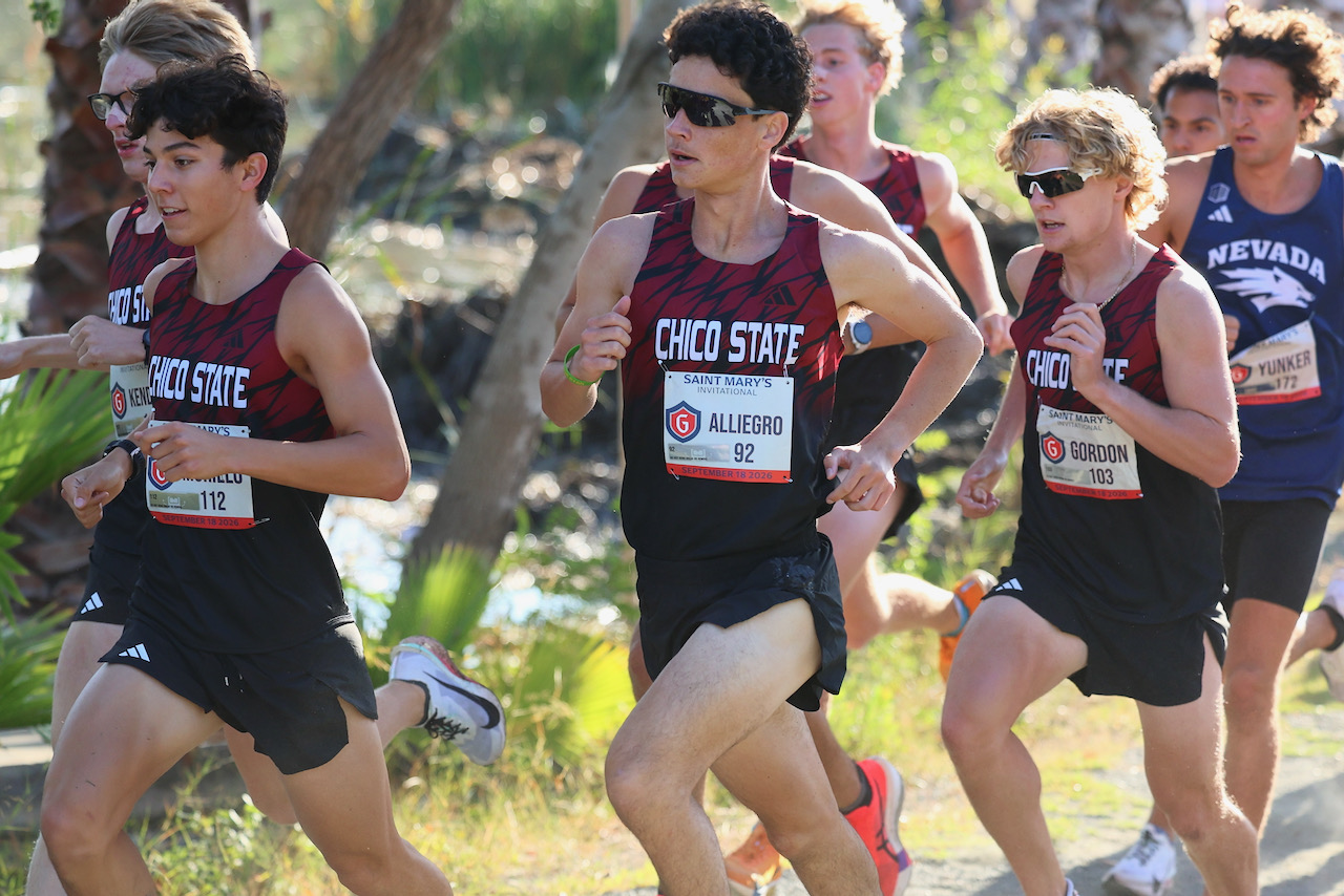 Sean Alliegro framed by teammates Alijah Murrillo (L) and Matthew Gordon (R)